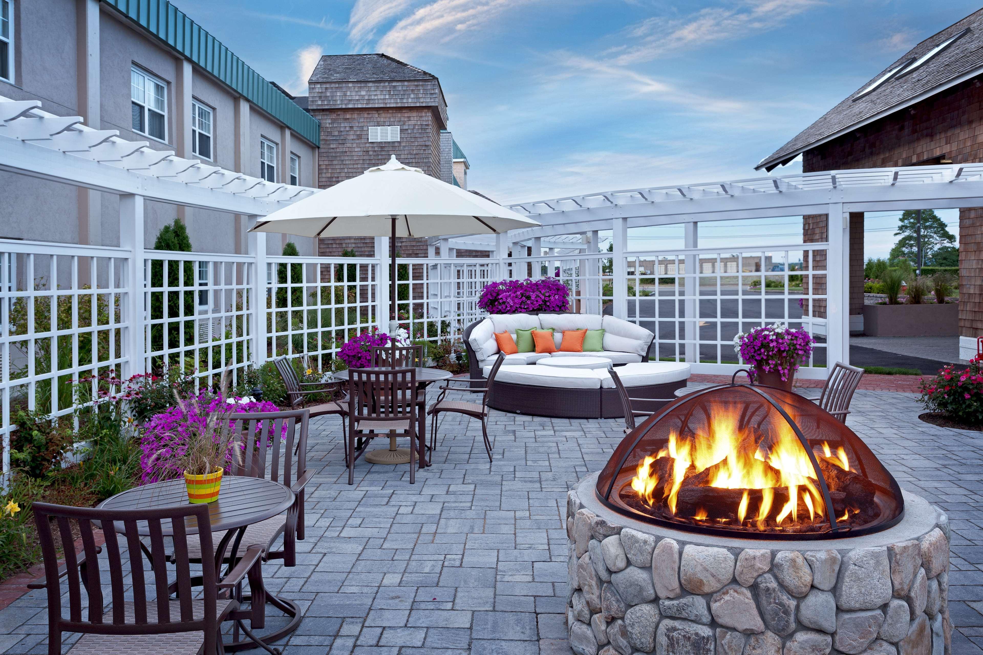 Doubletree By Hilton Cape Cod - Hyannis Hotel Bagian luar foto