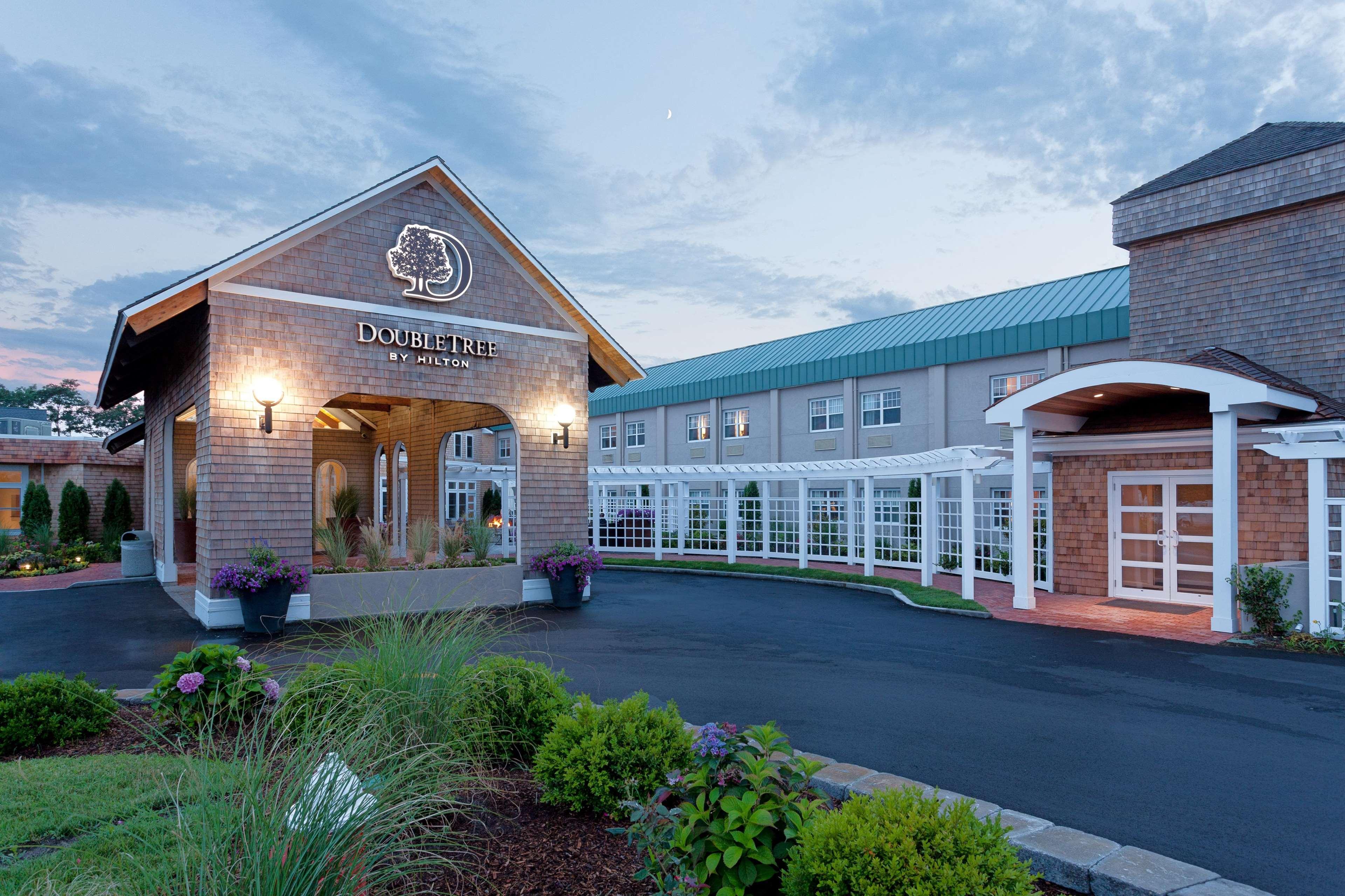 Doubletree By Hilton Cape Cod - Hyannis Hotel Bagian luar foto