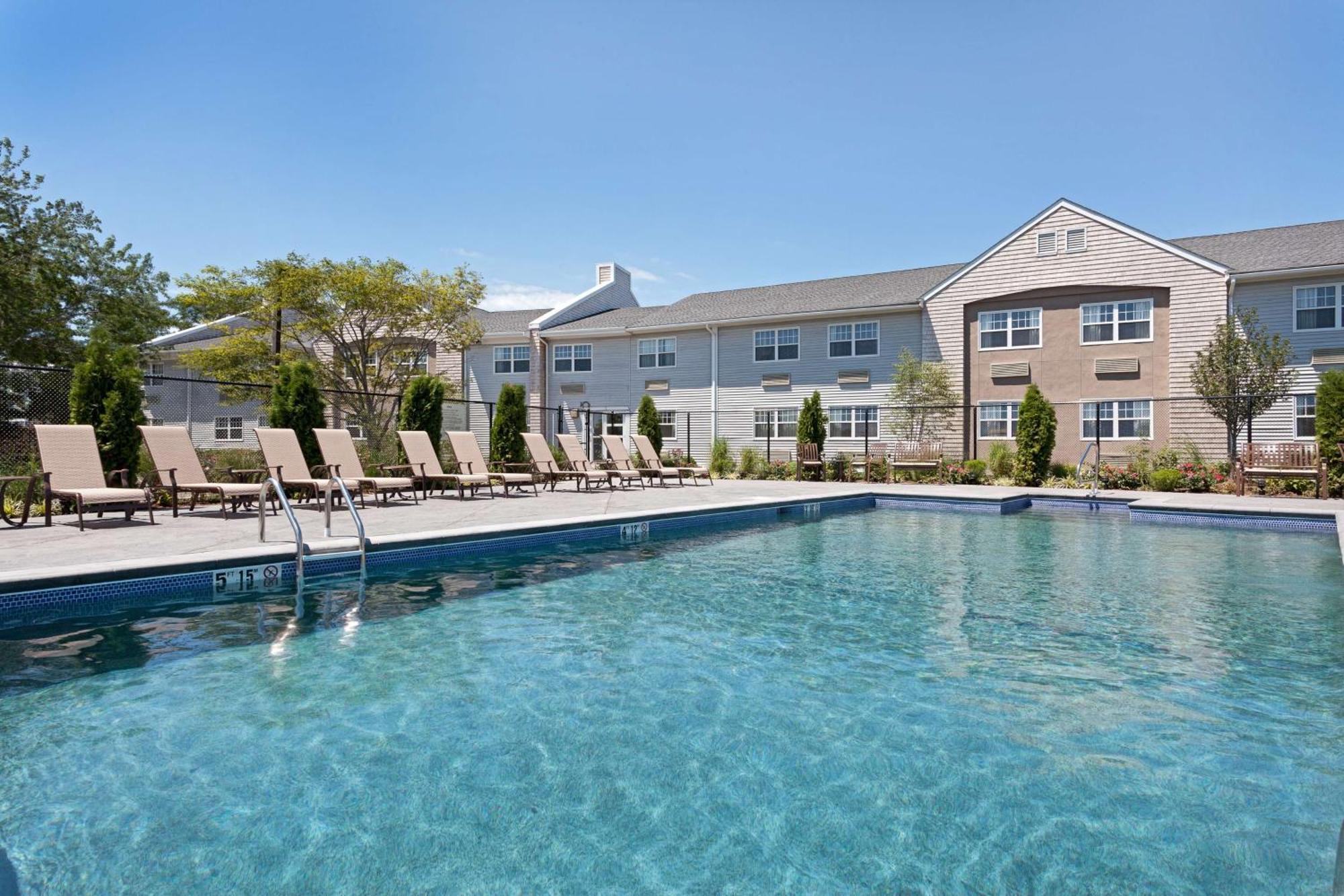 Doubletree By Hilton Cape Cod - Hyannis Hotel Bagian luar foto